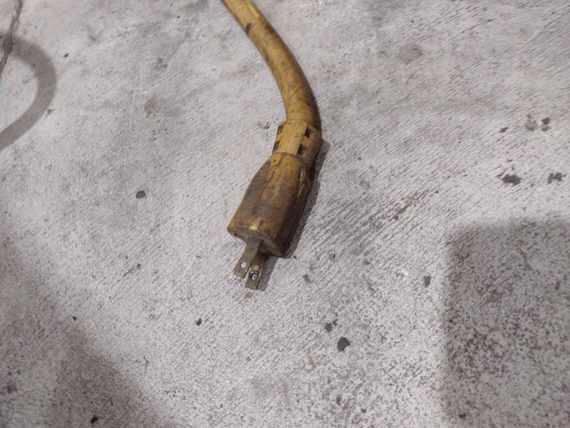 3" OSTER  MODEL #672 TUBE & PIPE ROTARY CUTOFF, 110V: STOCK #22854