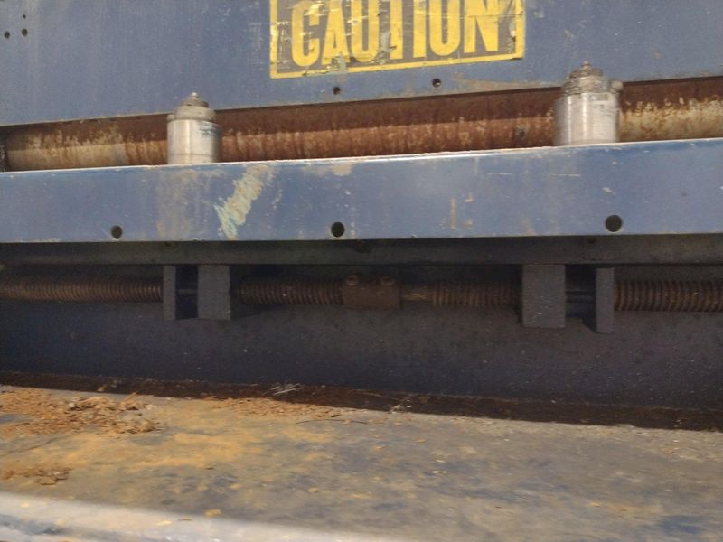 36" RED BUD INDUSTRIES (RBI) MOTORIZED COIL STRAIGHTENER: STOCK #19255