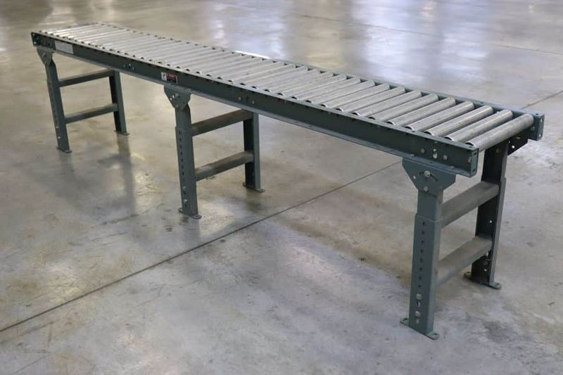 U-line H-3411 10′ Long 14″ Gravity Conveyor