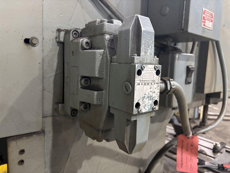 95 TON IRON CRAFTER MODEL 95-95 HMW HYDRAULIC IRON WORKER: STOCK #23333
