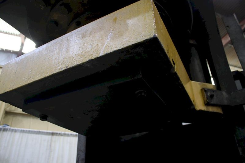 300 TON PACIFIC PRESSFROMER II HYDRAULIC C FRAME PRESS : STOCK #76330