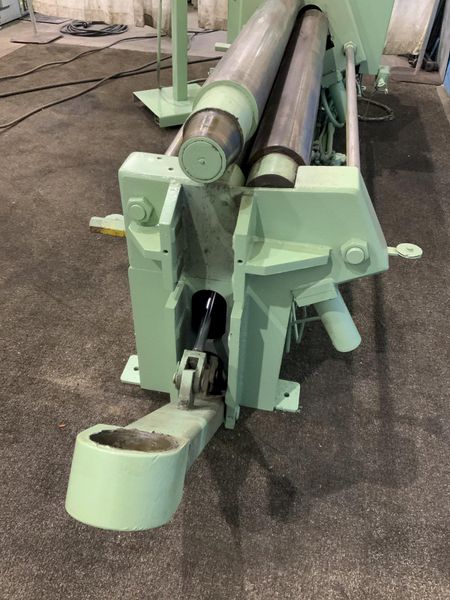5' X 1/4" MONTGOMERY MODEL #6018H HYDRAULIC PLATE BENDING ROLLS:  STOCK #80370