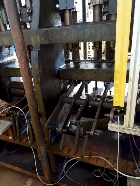 WATERBURY FARRELL 2010 EYELET TRANSFER PRESS: STOCK #12104