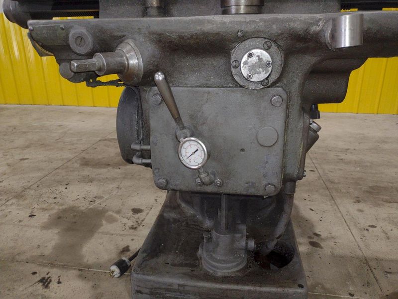 3 HP CINCINNATI MODEL 1-18 PLAIN HORIZONTAL MILLING MACHINE: STOCK #21030