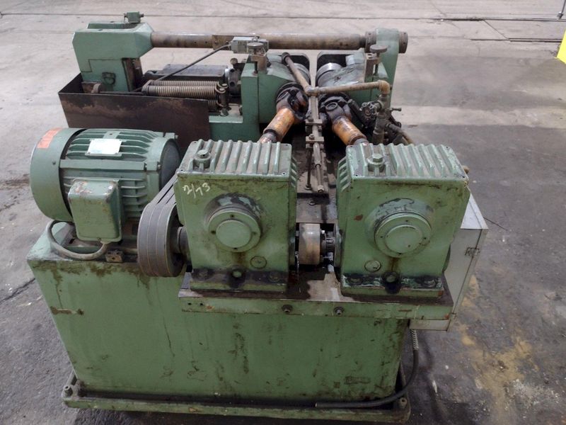 1981 KBC LIAN FENG MODEL #LF-40 2 DIE THREAD ROLLER IN-FEED & THRU-FEED: STOCK #19189