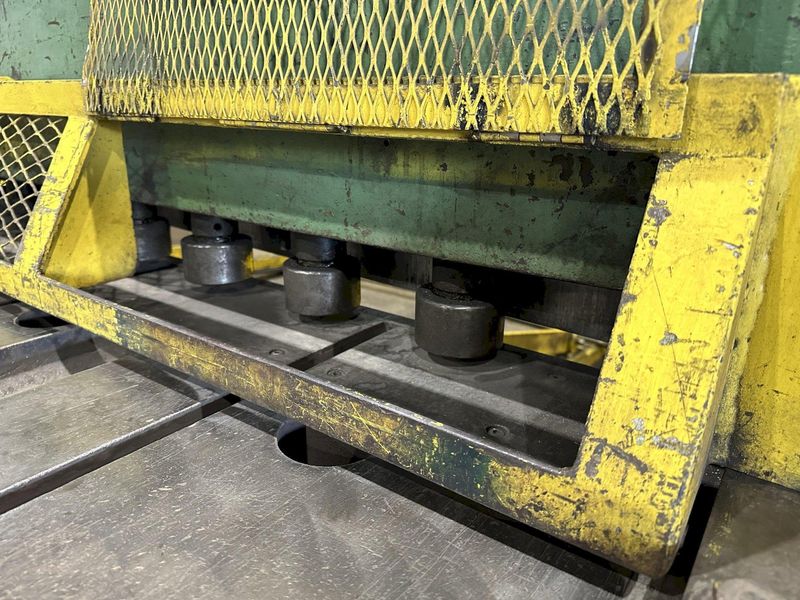 12' X 1/2" WYSONG MODEL #1250 MECHANICAL POWER SQUARING SHEAR: STOCK #19618