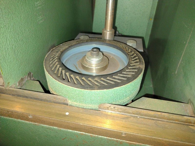 1/4" FALLS PRODUCT MODEL  #31 D-BUR-R DEBURRING MACHINE: STOCK #21971
