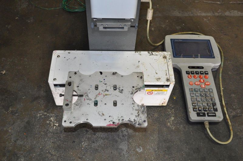 FISNAR F4200N.1 COMPACT BENCHTOP ROBOT DISPENSER WITH TEACH
