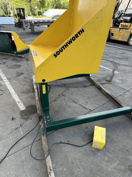 2000 LBS SOUTHWORTH MODEL # ZTU2-85 CONTAINER TILTER: STOCK #78553