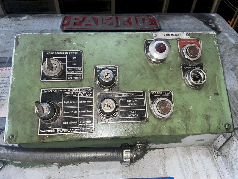 375 TON PACIFIC MODEL #375PF-II PRESSFORMER HYDRAULIC C-FRAME PRESS : STOCK #16259