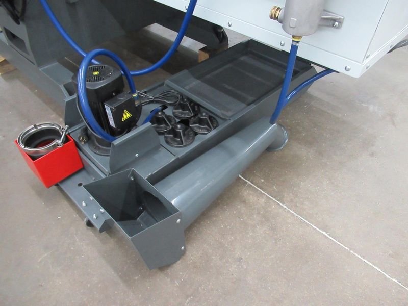 Haas TM-2P CNC Toolroom Mill, 40"x16"x16", 6K RPM, 10 Station ATC, Probing, Coolant System - Only 975 Spindle Hours!