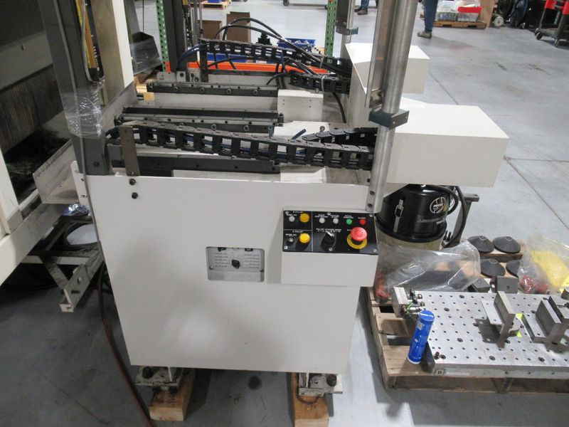 Fanuc Robodrill Alpha T21iEL CNC Drilling/Tapping Machine w/Automatic Pallet Changer, Renishaw Probing System, 21 ATC- Auction Item