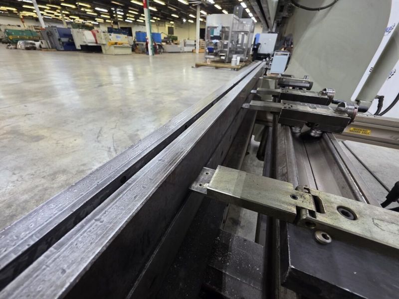 Accurpress 710010 100 Ton x 10′ 3-Axis CNC Hydraulic Press Brake
