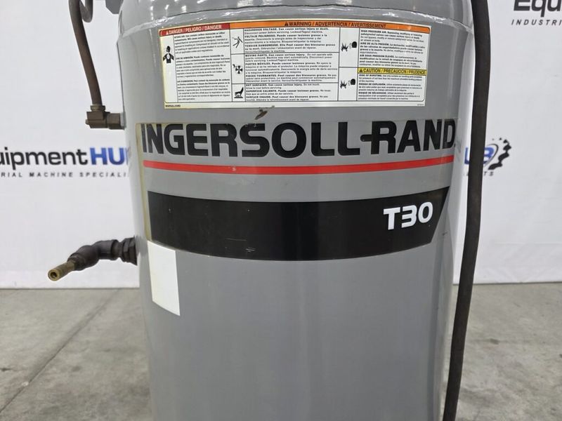 Ingersoll-Rand 2475N7.5 7.5 HP Air Compressor