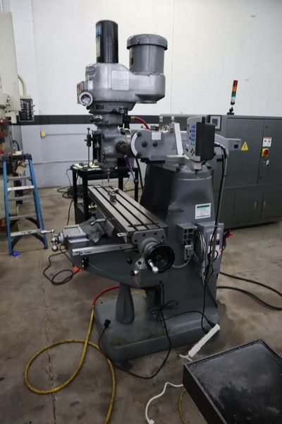 Bridgeport Series I-2HP Vertical Knee Mill, Acu-Rite 2-Axis DRO, Kurt Power Draw Bar, Mitutoyo Scale, X-Axis Power Feed, Chrome Ways