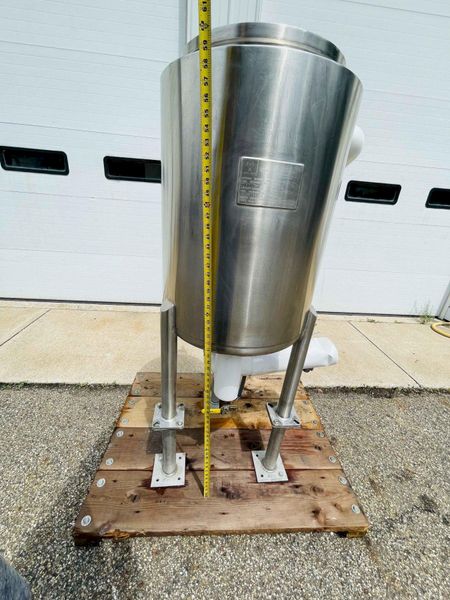 Martin Petersen Co. 33 Gallon Stainless Steel Jacketed Mix Tank