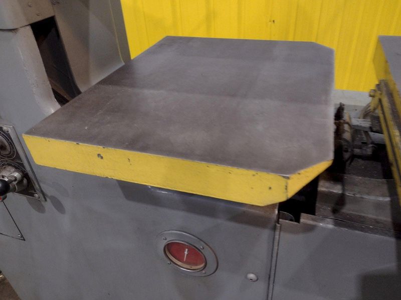 36" DOALL MODEL #3612H VERTICAL BANDSAW: STOCK #19728
