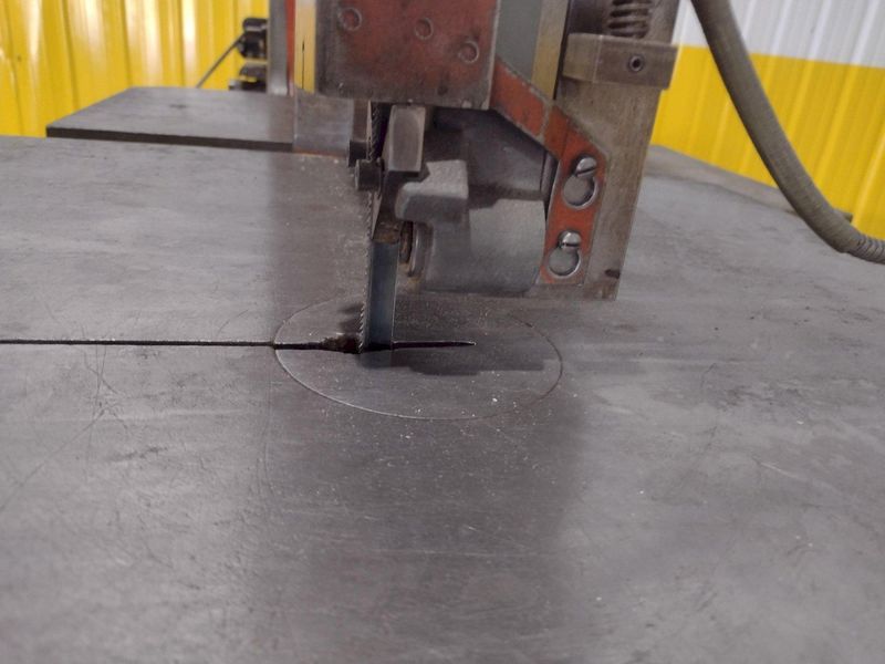 36" DOALL MODEL #3613-20 VERTICAL BANDSAW: STOCK #19212