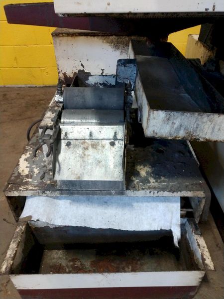 16" X 32" CHEVALIER MODEL #FSG1632AD HORIZONTAL 3 AXIS SURFACE GRINDER: STOCK 12711