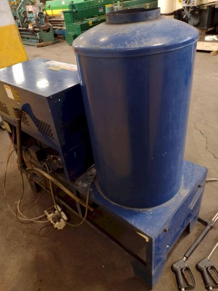 GALAXY CHEMICAL SYSTEMS MODEL 512 HIGH PRESSURE CLEANING MACHINE WASHER: STOCK 17892