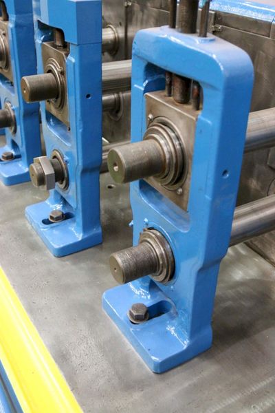10 STAND X 2.5' TISHKEN MODEL 10HW2-1/2 ROLLFORMER: STOCK #69300