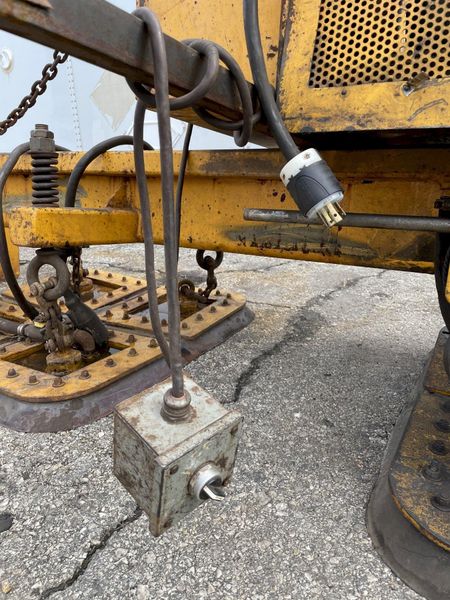 15,000 LBS X 20' UNIVAC MODEL #HG-55 VACUUM SHEET LIFTER: STOCK #13354