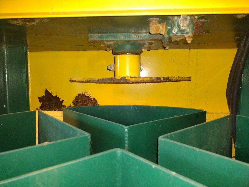 4 CHAMBER ENVIRO-PAK MODEL #R44 RECYCLING COMPACTOR: STOCK #16414