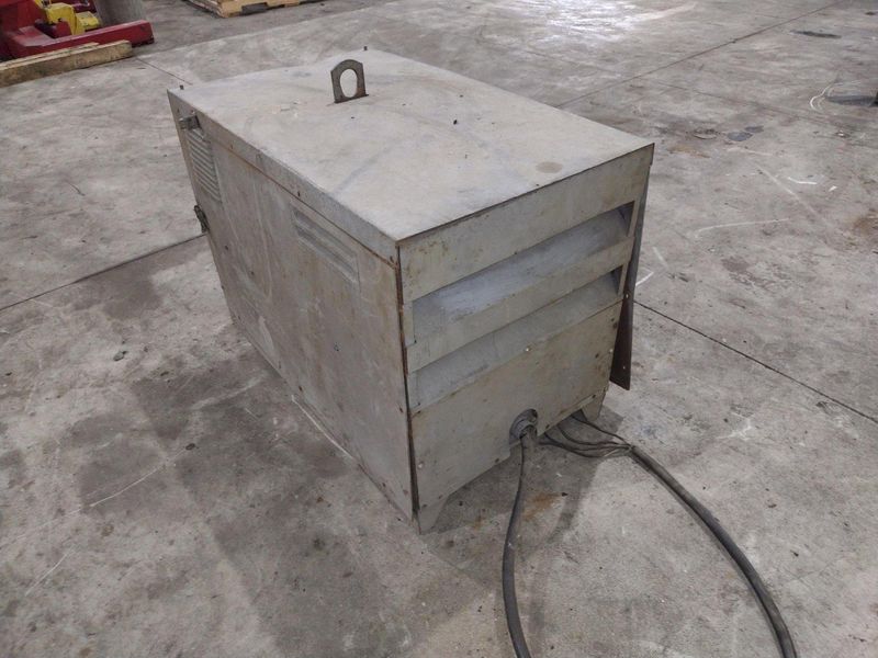LINCOLN MODEL IDEALARC #R3S-600 WELDER POWER SUPPLY: STOCK# 23618