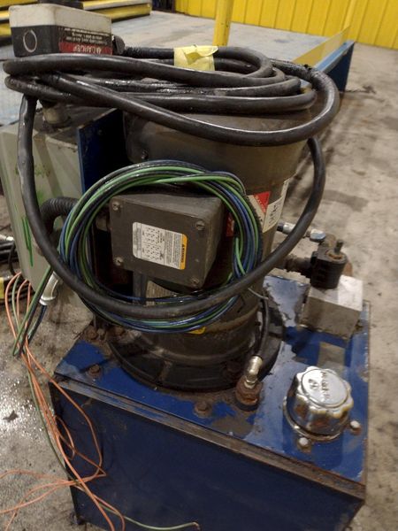 8,000 LBS X 108" X 84" BLUE GIANT MODEL #SEDPH 53-208 HYDRAULIC LIFT TABLE / ELEVATING DOCK: STO