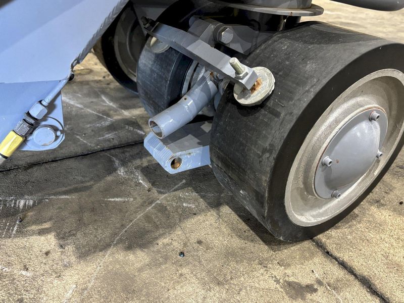 AIRCRAFT PLANE DISABLED WHEEL DOLLY SYSTEM BY CHAMPS INDUSTRIES: STOCK #21970