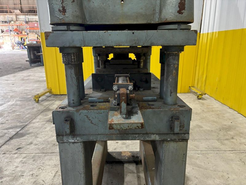 12 TON AIRAM 4-POST PNEUMATIC CUTOFF PRESS: STOCK #21325