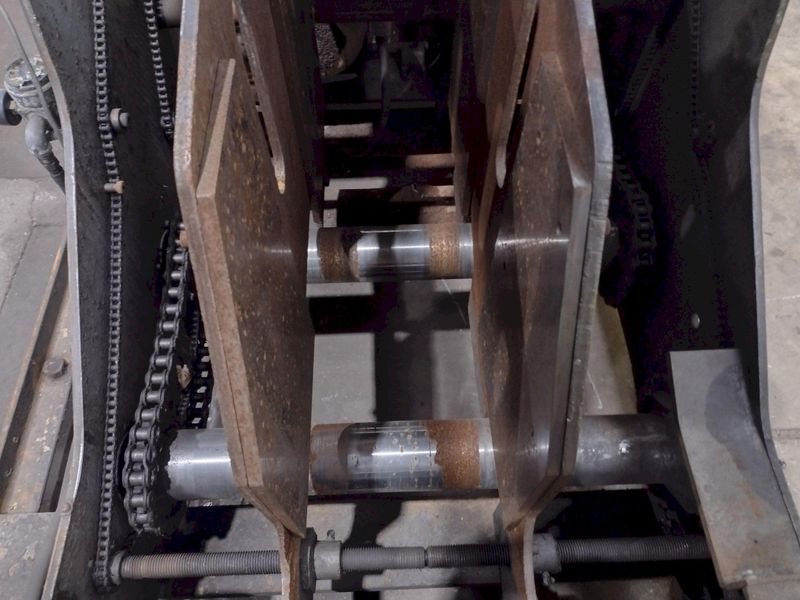 10,000 LB X 24" WIDE X .187" AIR FEEDS COIL CRADLE STRAIGHTENER / UNCOILER: STOCK 17042