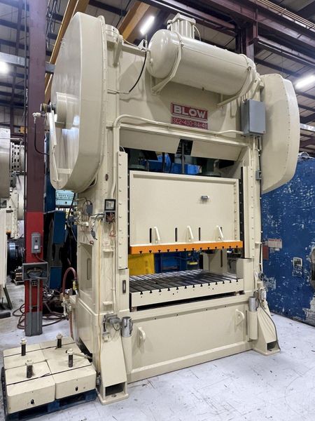 400 ton Blow SC2-400-84-48 Used Straight Side Mechanical Metal Stamping Press For Sale, Year 198