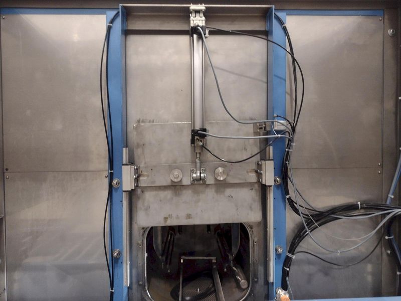 EXTRUDE HONE / SURFTRAN MODEL #STR-1 HIGH PRESSURE WASHER & DEBURRING SYSTEM W/ STORCH DEMAGNETI