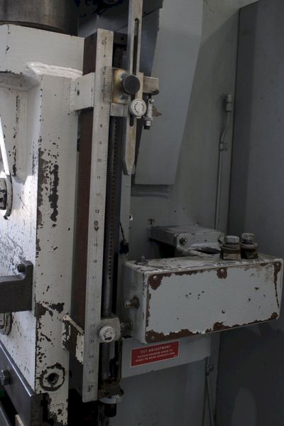 225 TON X 10' PACIFIC HYDRAULIC PRESS BRAKE: STOCK #76324