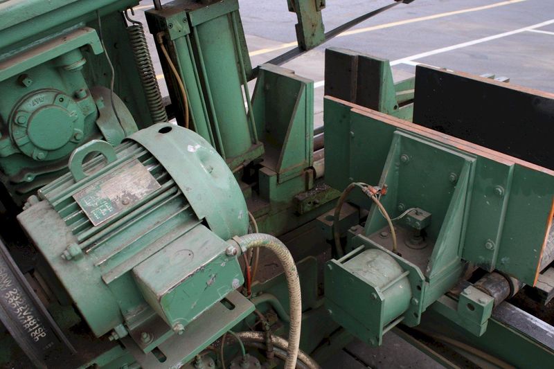 16" X 20" HEM HORIZONTAL BAND SAW MODEL #1200LA: STOCK #75329