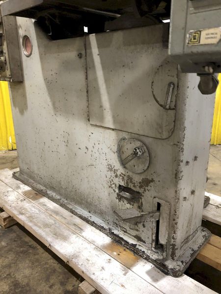 36" DOALL MODEL #V36 VERTICAL BAND SAW: STOCK #18191