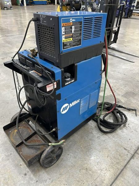Miller Syncrowave 250 DX AC/DC Tig Welder w/ Miller Coolmate 3 Coolant System