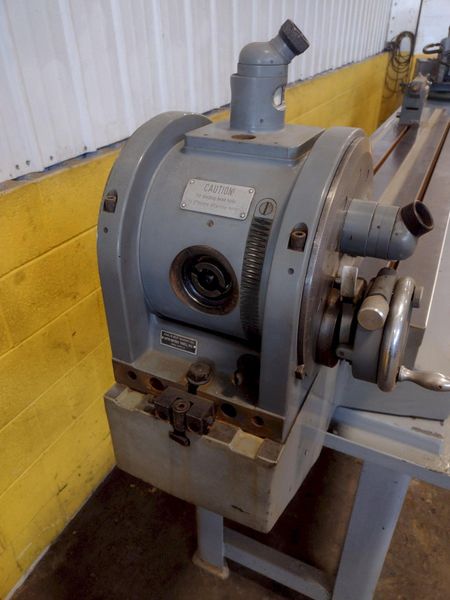 LEITZ OTICAL DIVIDING HEAD WITH TAILSTOCK, BED & STAND: STOCK 17369