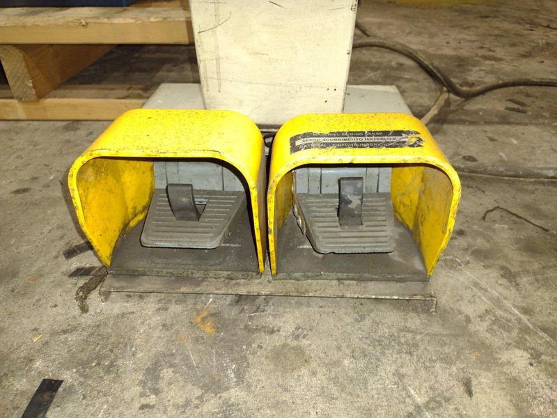 2" x 2" x 3/8" TAURING MODEL #SAF DS60 HYDRAULIC ANGLE ROLL BENDER, NEW 2003: STOCK #22814