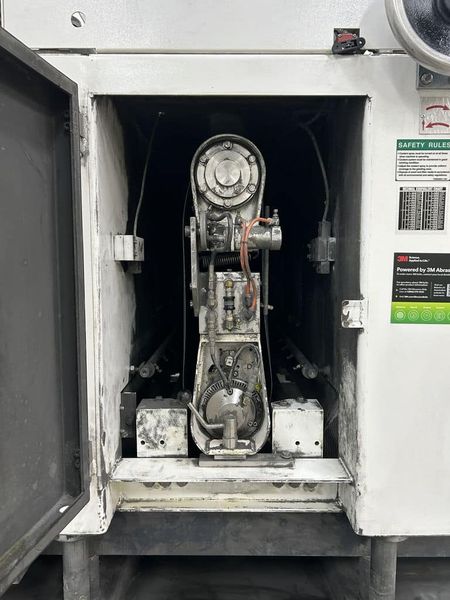 Timesavers LYNX 37MWT-D-60 37″ Wet Wide Belt Finishing / Deburring Machine (2024)