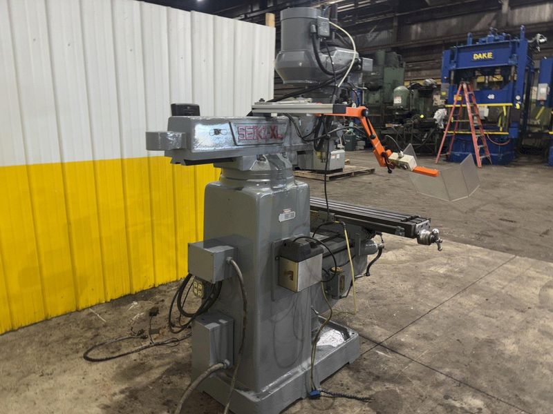 3 HP SEIKI XL MODEL #3VX VARIABLE SPEED VERTICAL RAM TYPE KNEE MILL: YOBRO #23839