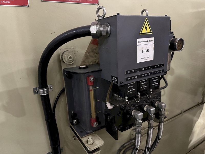 220 TON AIDA GAP FRAME PRESS
