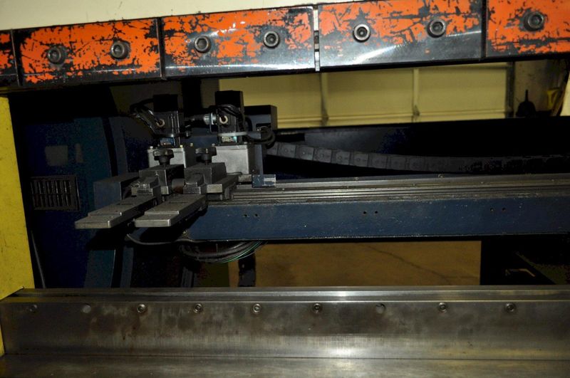 176 X 13' TON KOMATSU HYDRAULIC PRESS BRAKE