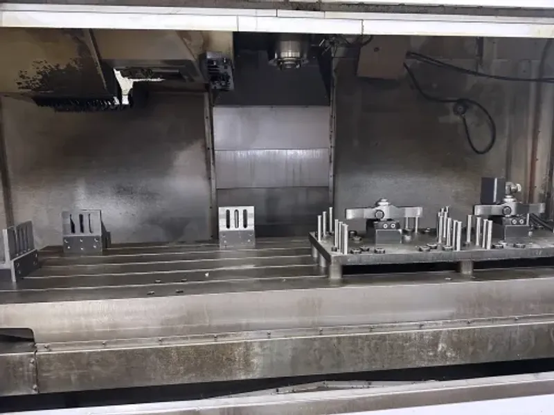 Haas VF-7/50 (2012) VMC Vertical Machining Center