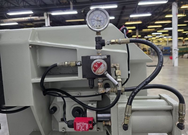 Baileigh BS-360SA 14″ x 22″ Horizontal Band Saw