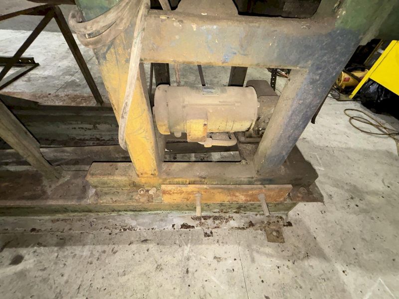 12" HOLLOW SPINDLE DRILCO ROTARY PIPE WELDING POSITIONER W/ MOBILE PIPE STANDS: STOCK #21898