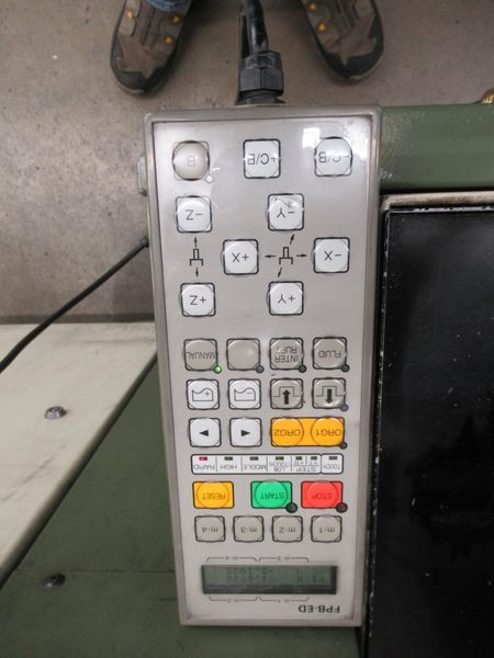Makino Edge2-A16MA CNC Sinker EDM, MGF-30 Control, 16 ATC, C-Axis, 30 Amp, MA Head- Auction Item
