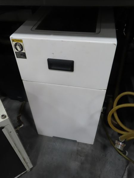 Makino Duo43 CNC Wire Type EDM, MGW-S6 Control, 34.25" x 29.72" Tank (Machine Prepped for Shipment)- Auction Item
