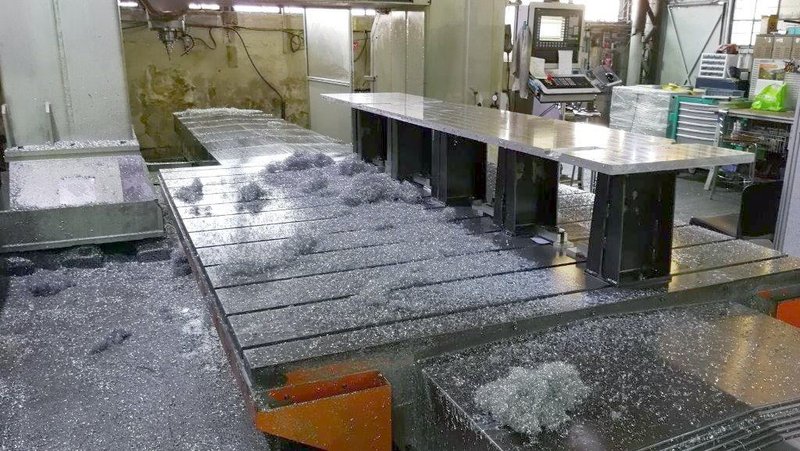 Handtmann PBZ DL 5-Ax CNC Profile,X161",Y94",Z43",18K RPM,Smns 840D CNC,'01 #28973